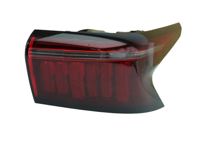 Foco Farol Trasero Derecho Omoda C5 Original